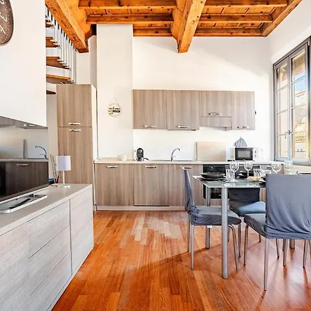 Rifugio D'incanto Tra I Tetti Estensi * Φεράρα