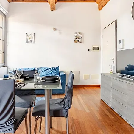 Rifugio D'incanto Tra I Tetti Estensi Διαμέρισμα Φεράρα