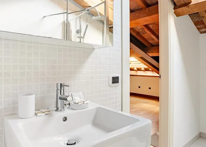 Rifugio D'incanto Tra I Tetti Estensi *